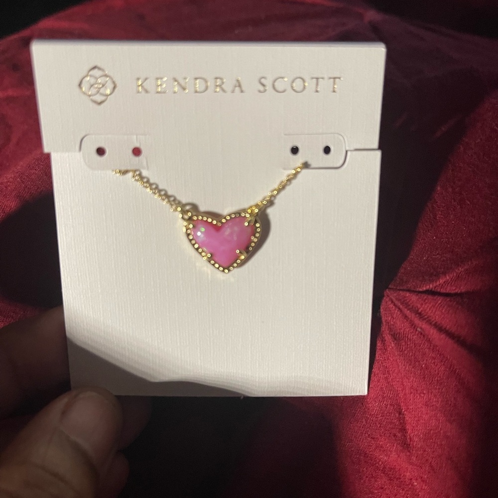 Kendra Scott Pink Heart Pendant Necklace in Gold